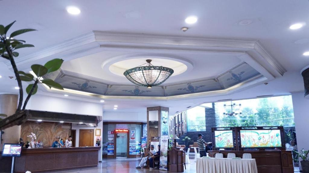 Kedaton Hotel Bandung Exterior foto