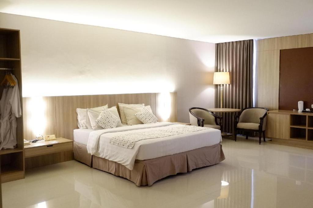 Kedaton Hotel Bandung Exterior foto