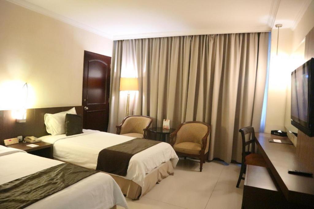 Kedaton Hotel Bandung Exterior foto